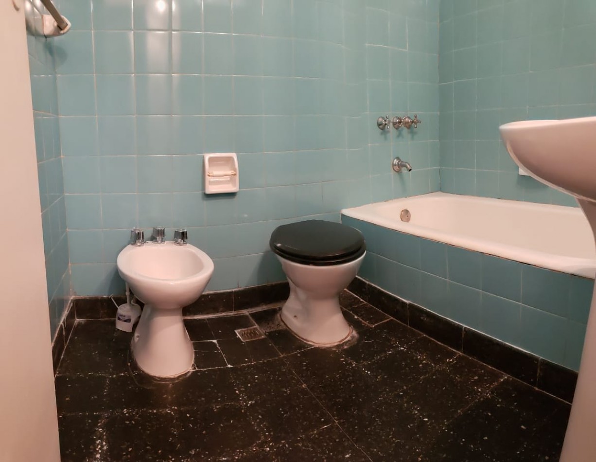 2 AMBIENTES  - EXCELENTE ZONA - REGALADO - SE ALQUILA YA