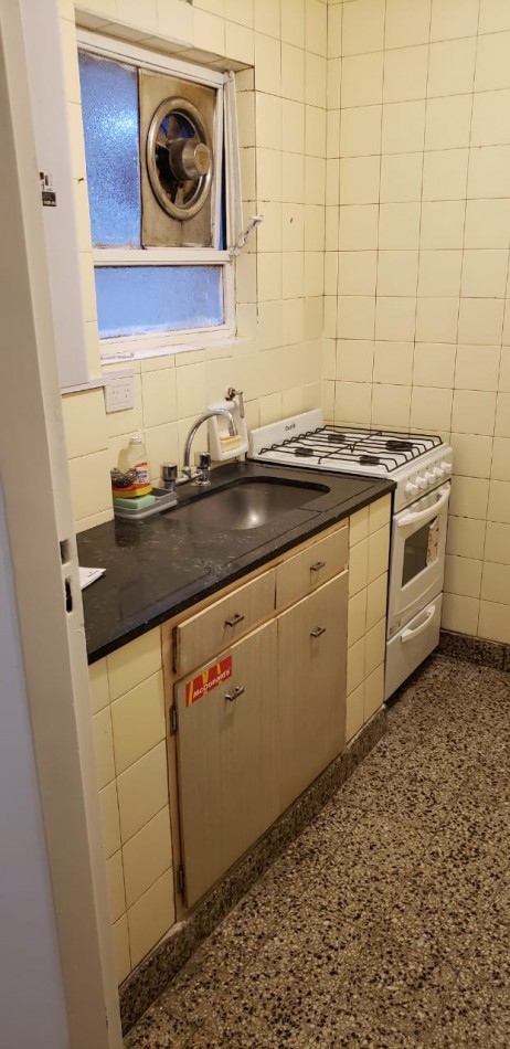 2 AMBIENTES  - EXCELENTE ZONA - REGALADO - SE ALQUILA YA