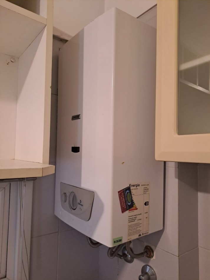 BELLISIMO DEPARTAMENTO DE 2 AMBIENTES - BALCON CORRIDO - COCINA INDEPENDIENTE