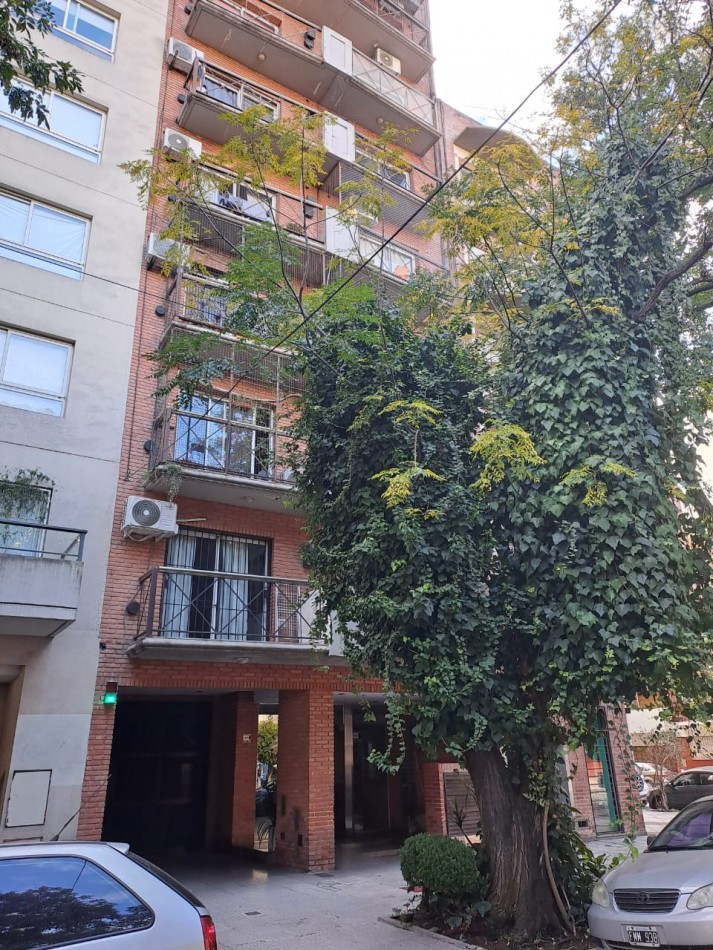 BELLISIMO DEPARTAMENTO DE 2 AMBIENTES - BALCON CORRIDO - COCINA INDEPENDIENTE