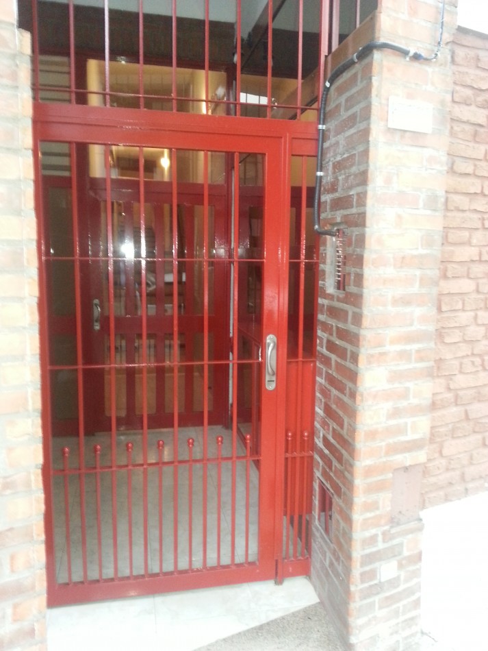 AMPLIO Y LUMINOSO PH 2 AMBIENTES CON DOS PATIOS