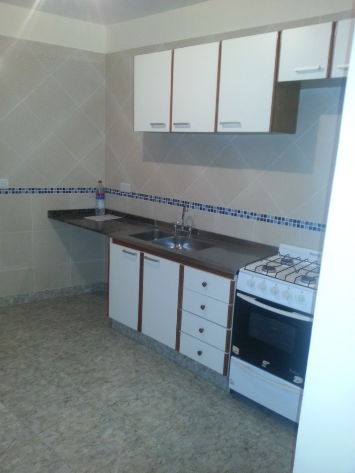 AMPLIO Y LUMINOSO PH 2 AMBIENTES CON DOS PATIOS