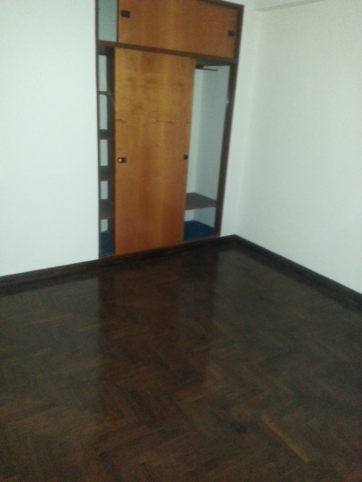 AMPLIO Y LUMINOSO PH 2 AMBIENTES CON DOS PATIOS