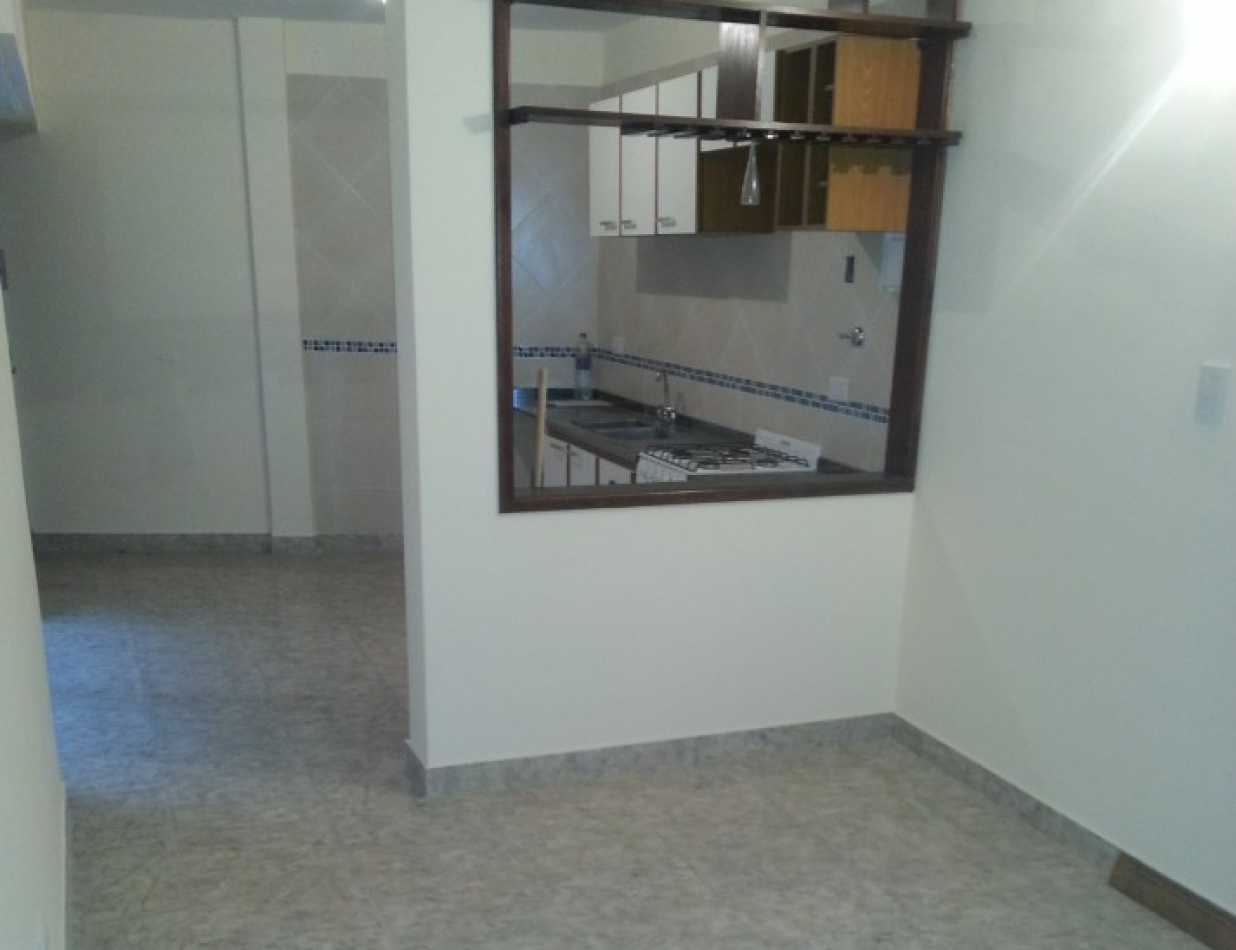 AMPLIO Y LUMINOSO PH 2 AMBIENTES CON DOS PATIOS