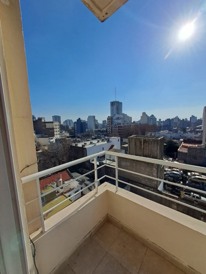 SUPER LUMINOSO DEPARTAMENTO DE 1 AMB Y MEDIO CON COCHERA