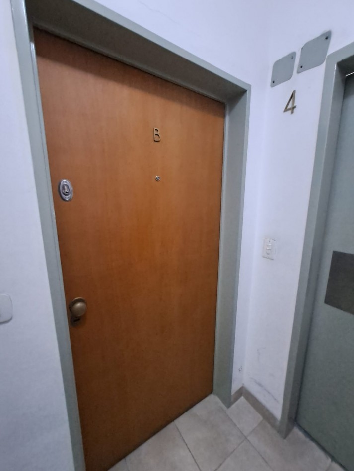 HERMOSO Y LUMINOSO SEMIPISO DE 2 AMB - CALDERA DUAL - PISO PARQUET