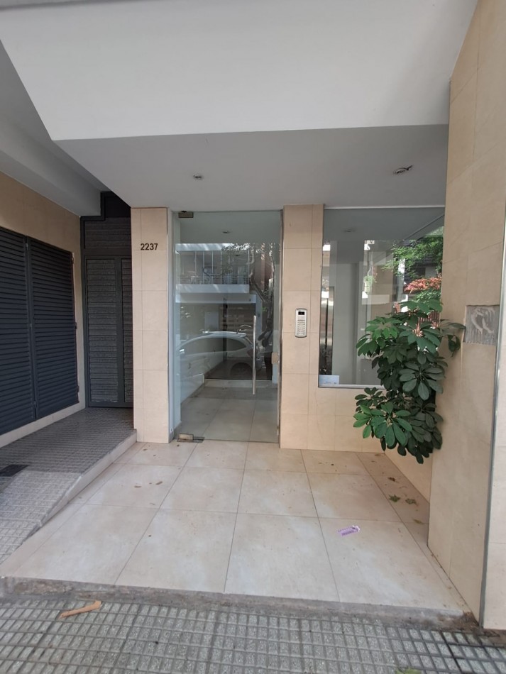 HERMOSO Y LUMINOSO SEMIPISO DE 2 AMB - CALDERA DUAL - PISO PARQUET