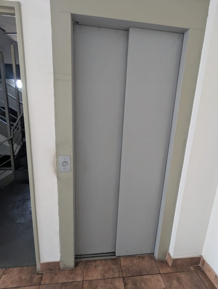 MONOAMBIENTE DIVISIBLE - EXCELENTE VISTA Y LUZ