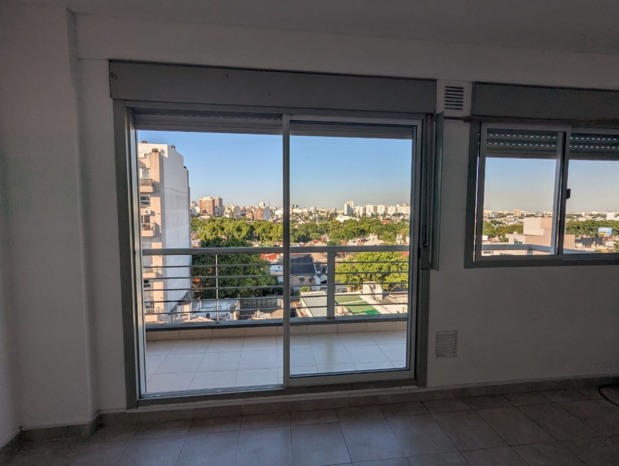 MONOAMBIENTE DIVISIBLE - EXCELENTE VISTA Y LUZ