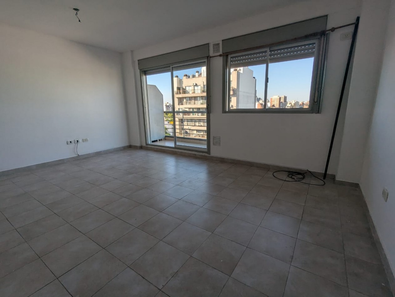 MONOAMBIENTE DIVISIBLE - EXCELENTE VISTA Y LUZ