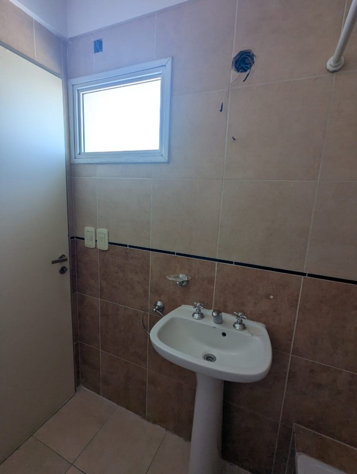 MONOAMBIENTE DIVISIBLE - EXCELENTE VISTA Y LUZ