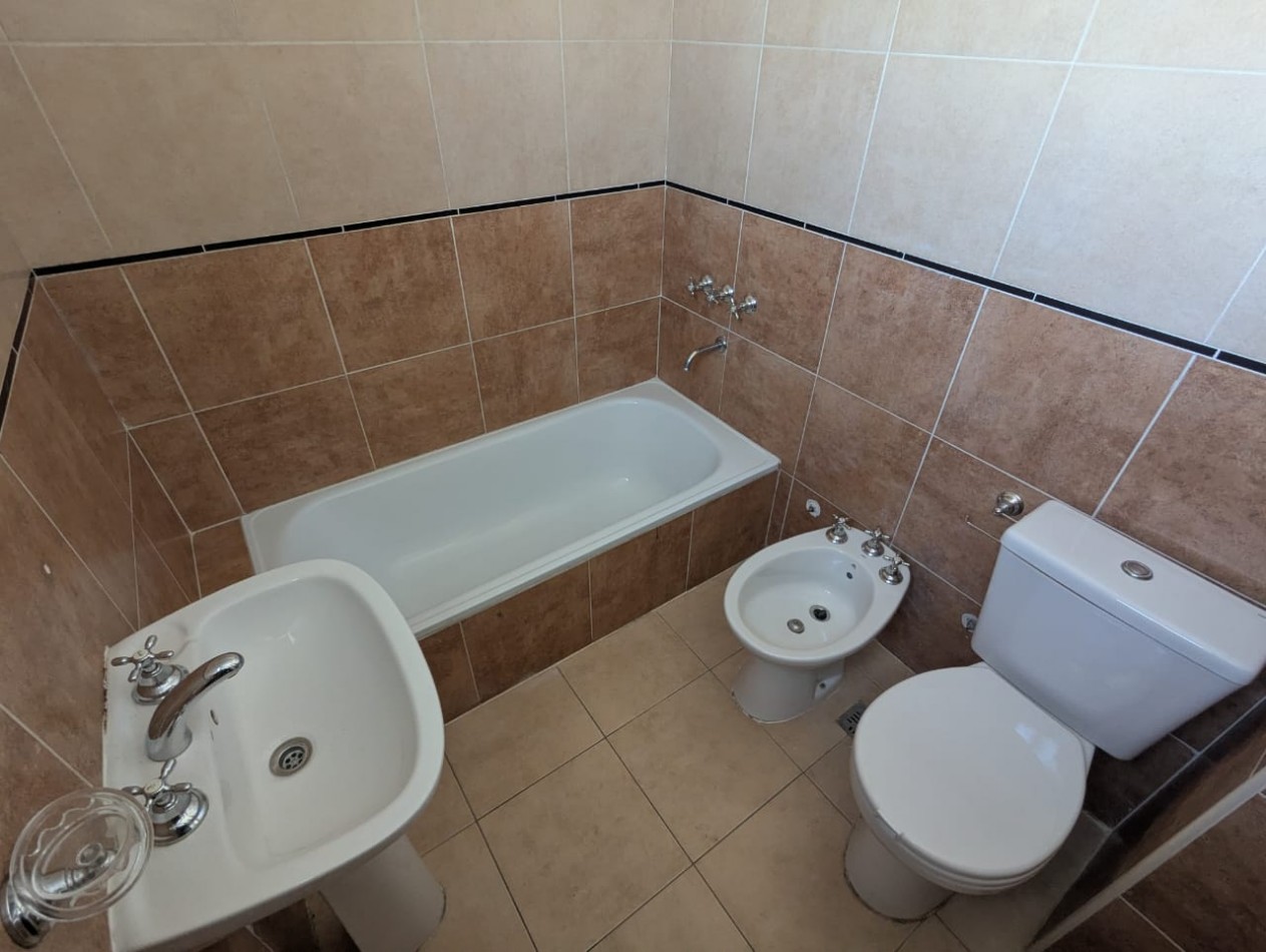 MONOAMBIENTE DIVISIBLE - EXCELENTE VISTA Y LUZ