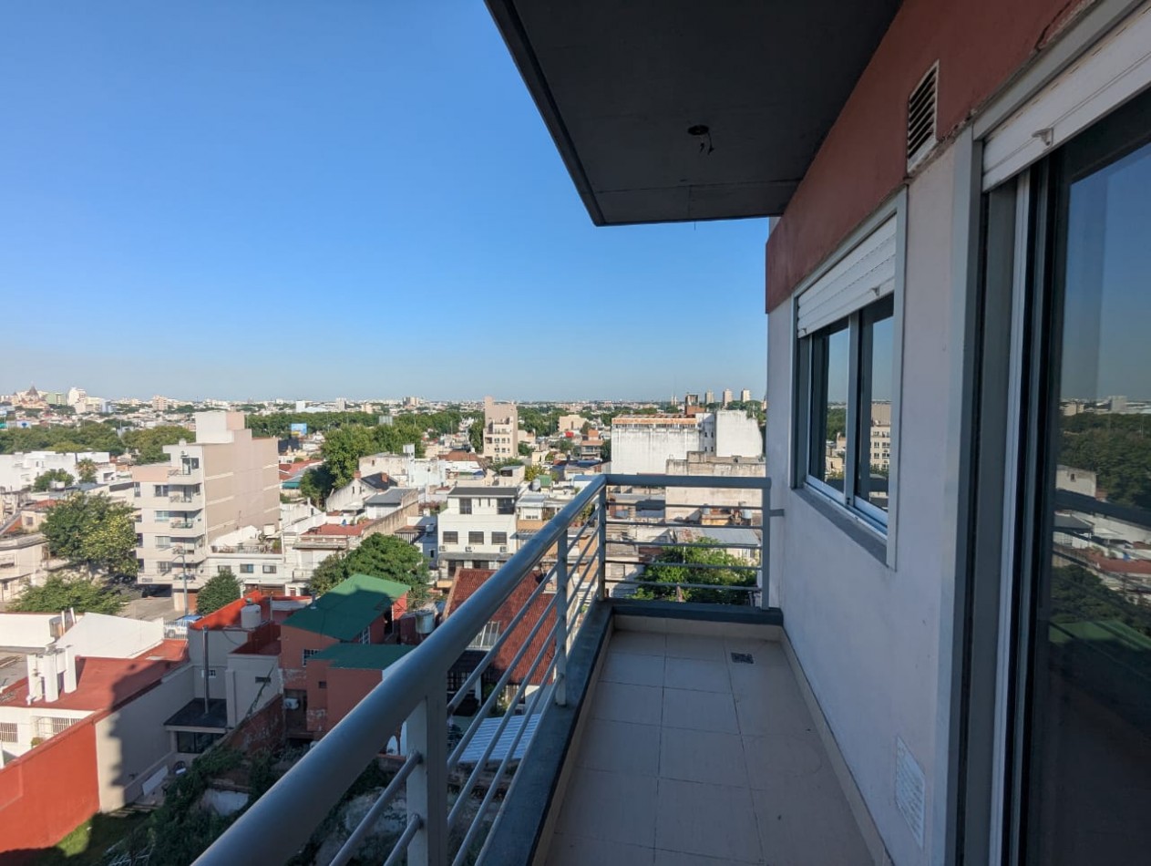 MONOAMBIENTE DIVISIBLE - EXCELENTE VISTA Y LUZ