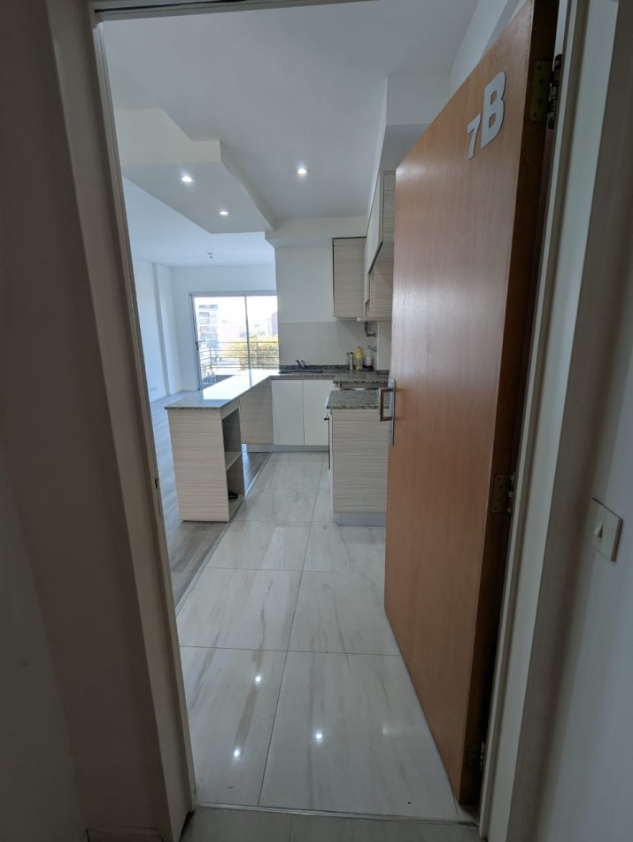 MONOAMBIENTE DIVISIBLE - 40 METROS - DOBLE CIRCULACION DE AIRE