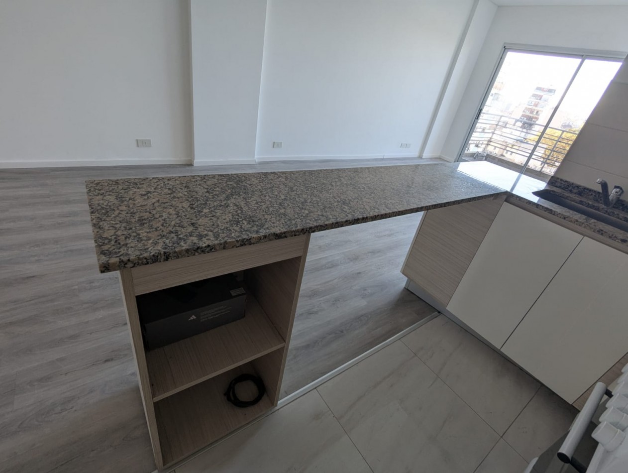 MONOAMBIENTE DIVISIBLE - 40 METROS - DOBLE CIRCULACION DE AIRE