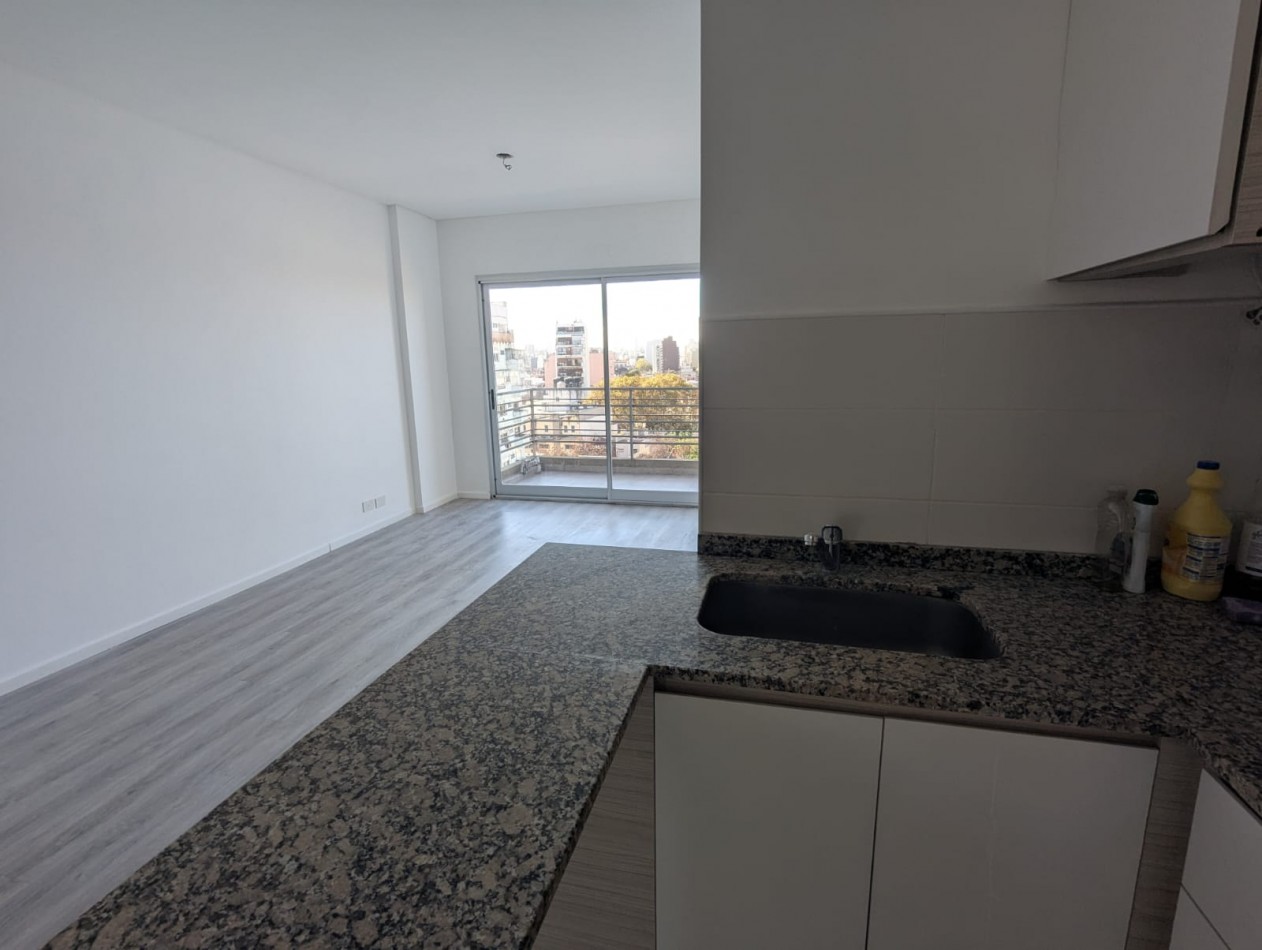 MONOAMBIENTE DIVISIBLE - 40 METROS - DOBLE CIRCULACION DE AIRE