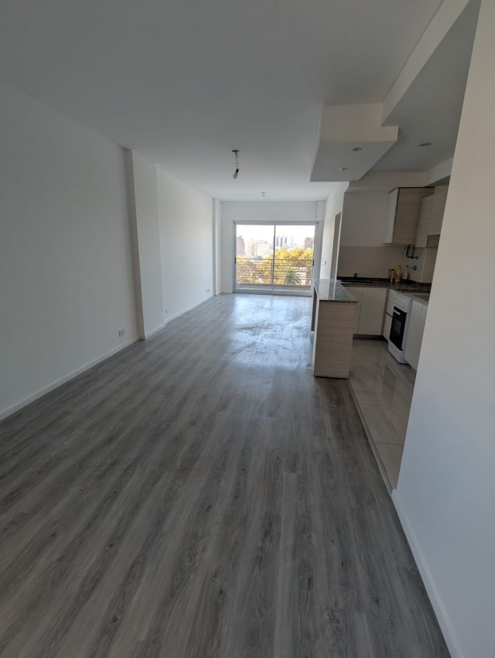 MONOAMBIENTE DIVISIBLE - 40 METROS - DOBLE CIRCULACION DE AIRE