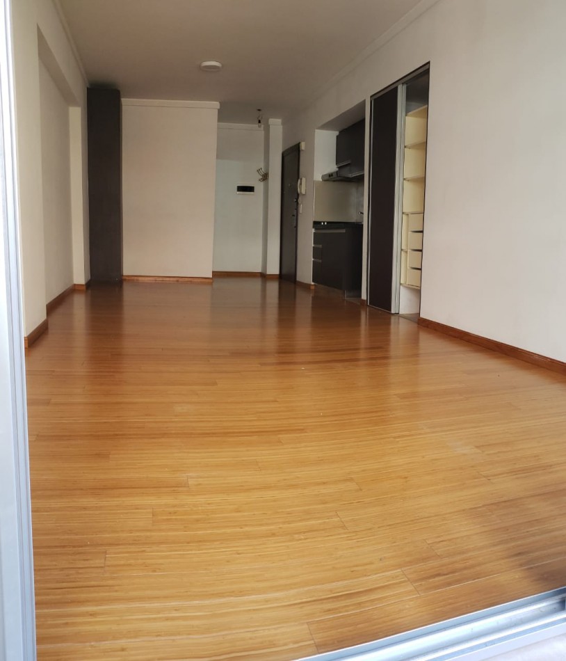 MONOAMBIENTE EN LAS CAÑITAS - CUARTO PISO - CATEGORIA