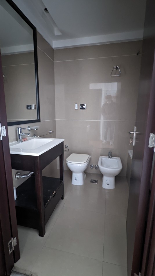 MONOAMBIENTE EN LAS CAÑITAS - CUARTO PISO - CATEGORIA