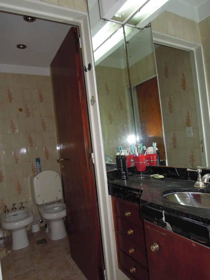 CASA DE CATEGORIA 5 DORMITORIOS