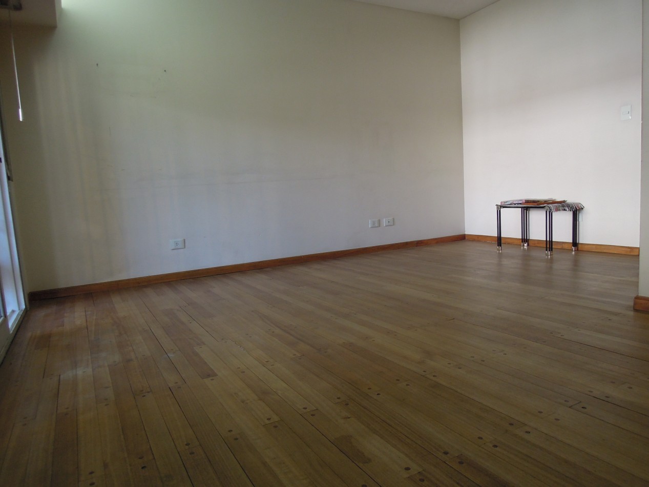 CASA DE CATEGORIA 5 DORMITORIOS