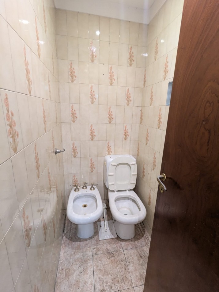 CASA DE CATEGORIA 5 DORMITORIOS