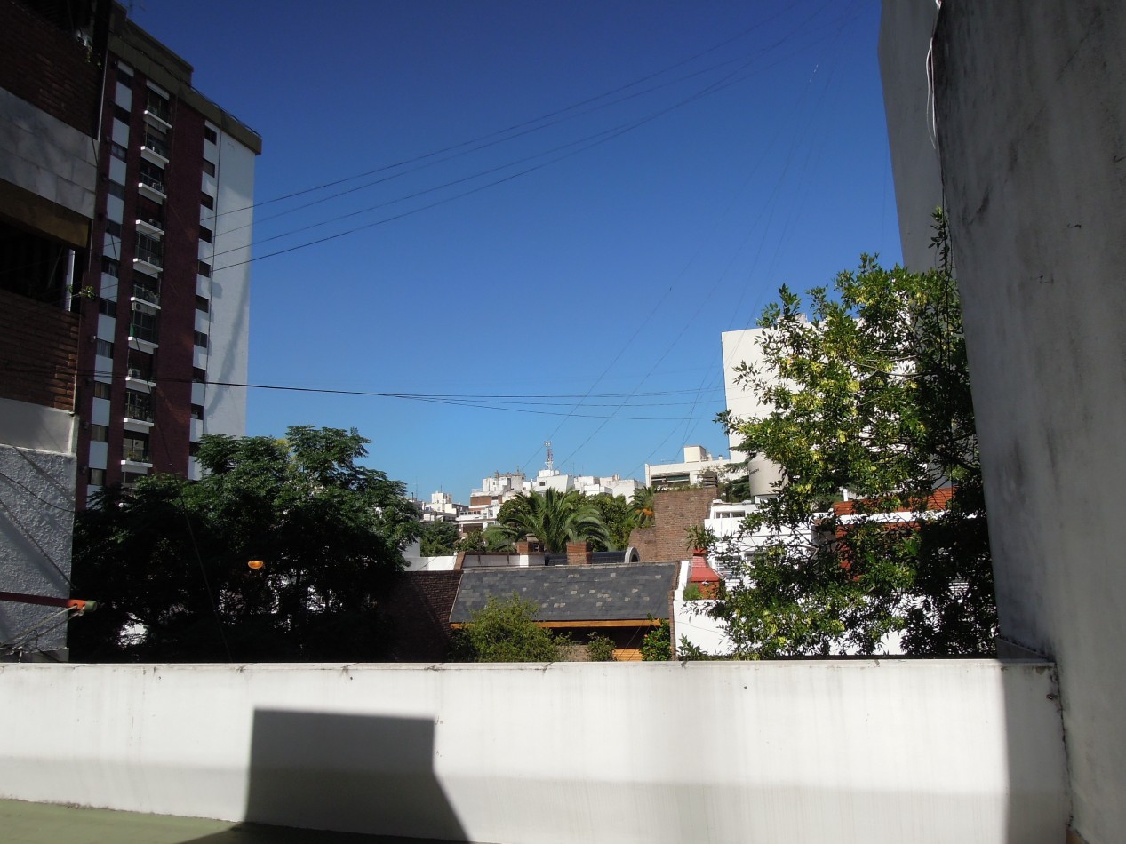 CASA DE CATEGORIA 5 DORMITORIOS