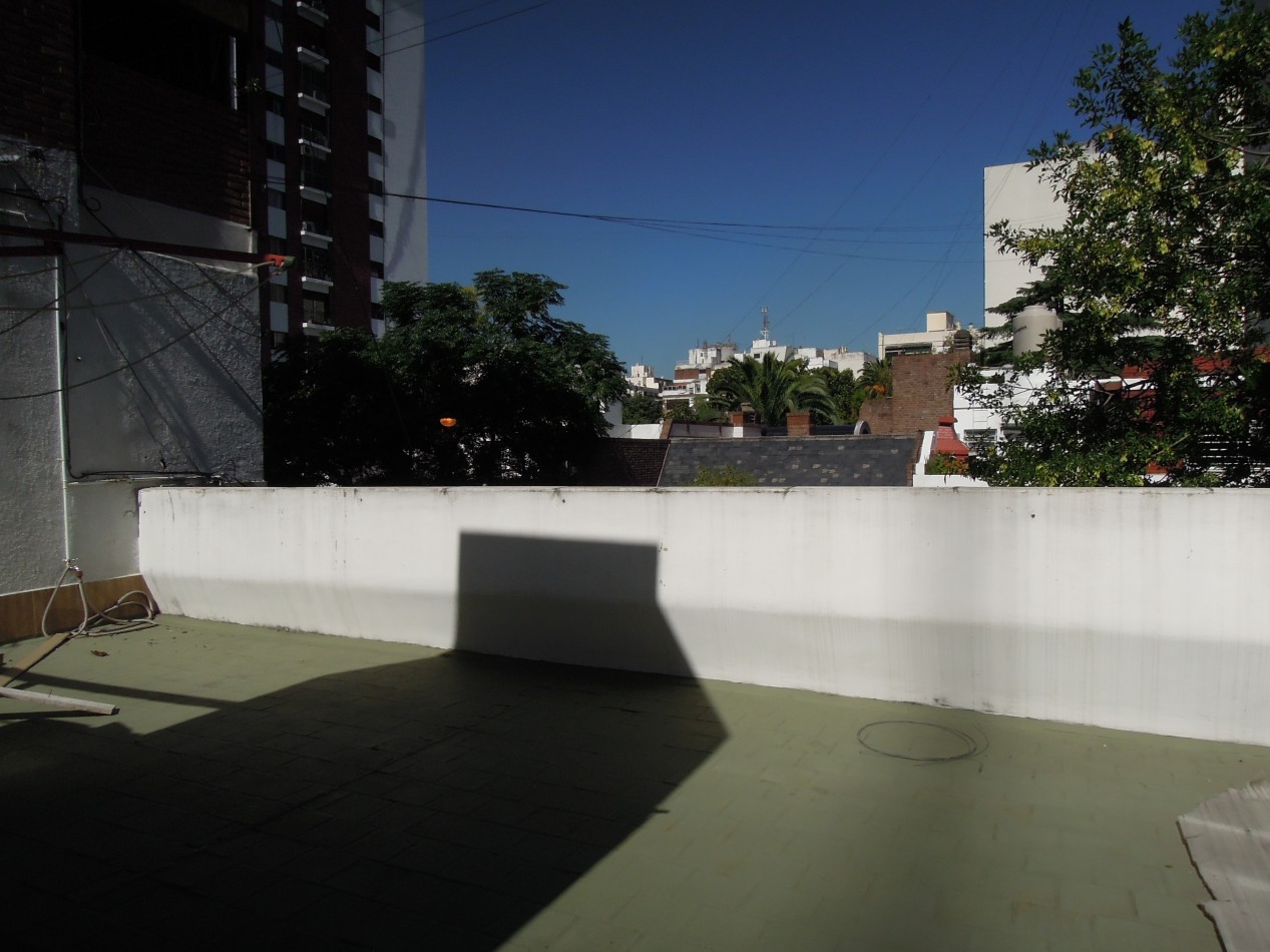 CASA DE CATEGORIA 5 DORMITORIOS