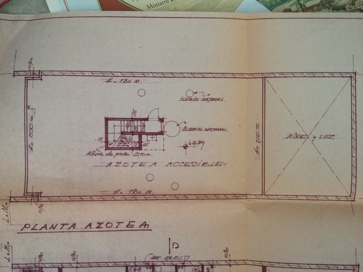 CASA DE CATEGORIA 5 DORMITORIOS