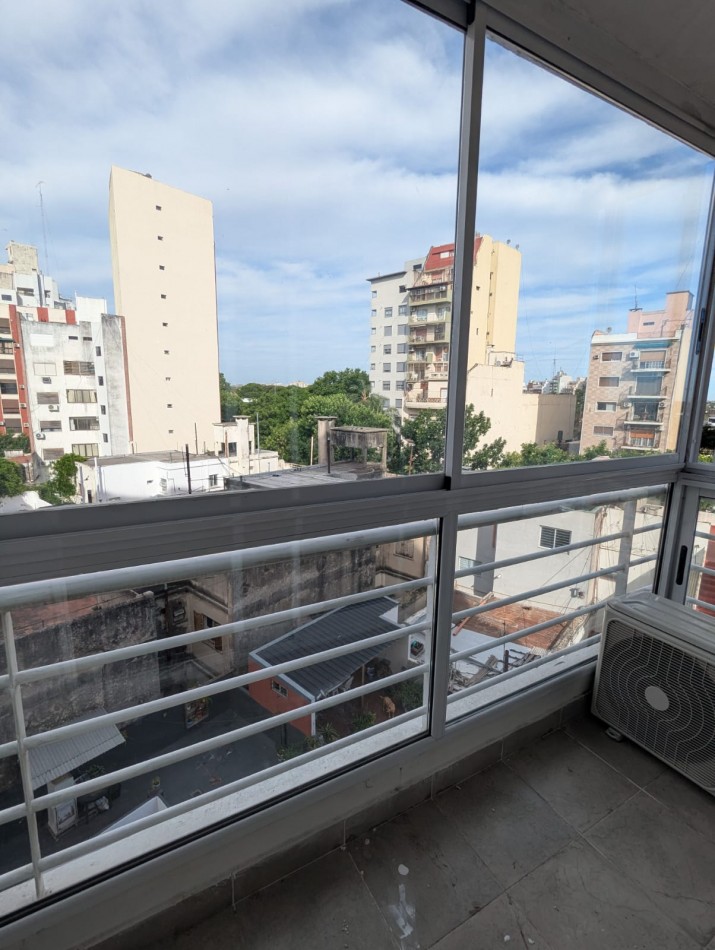 HERMOSO MONOAMBIENTE DIVISIBLE A UNA CUADRA DEL PARQUE CHACABUCO