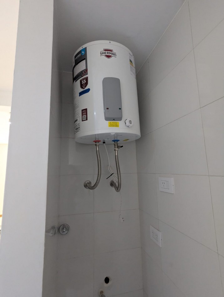 HERMOSO MONOAMBIENTE DIVISIBLE A UNA CUADRA DEL PARQUE CHACABUCO