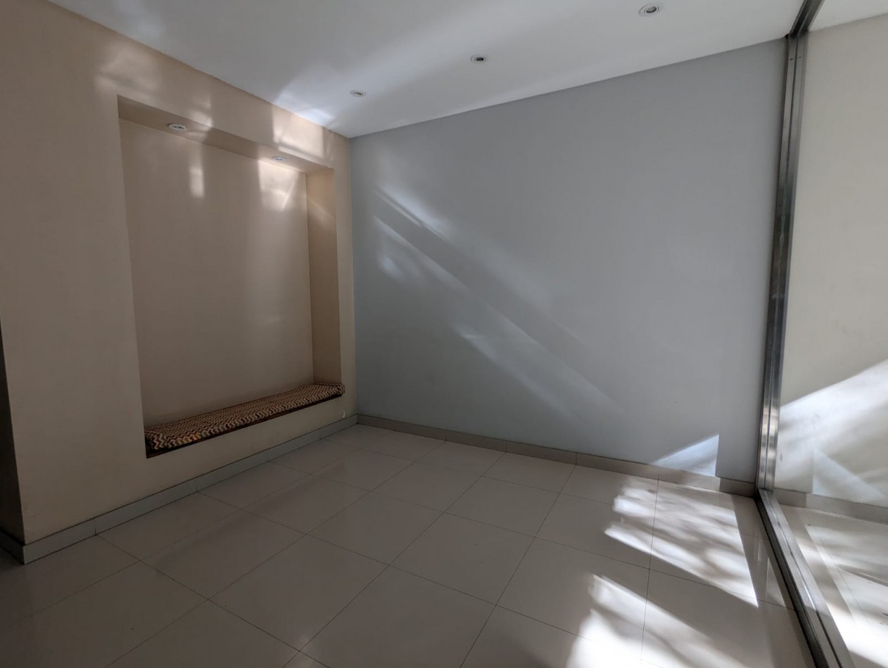 HERMOSO MONOAMBIENTE DIVISIBLE A UNA CUADRA DEL PARQUE CHACABUCO