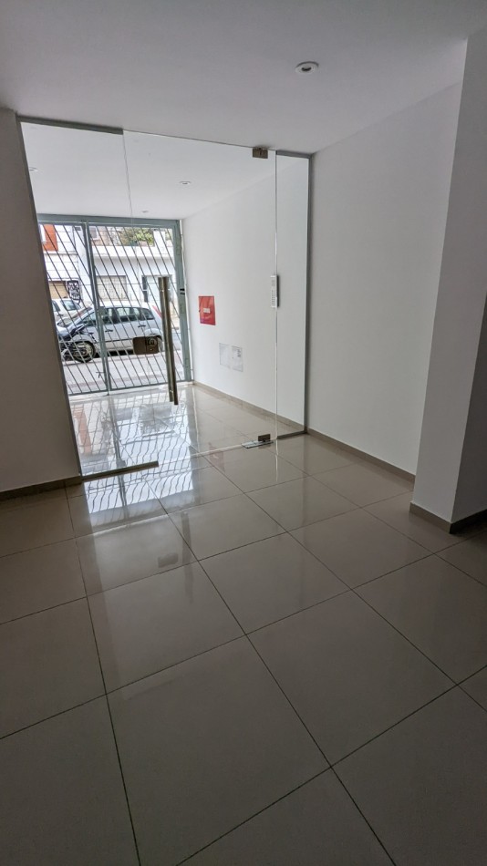 ALQUILER EN IMPECABLE ESTADO A UNA CUADRA DE NAZCA Y METROBUS