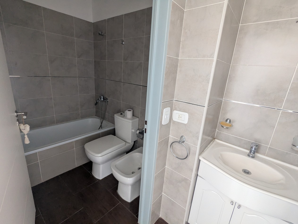 DOS AMBIENTES EN PISO 9 A UNA CUADRA DE J.B.JUSTO