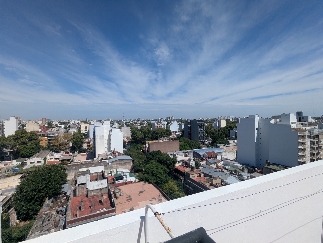 DOS AMBIENTES EN PISO 9 A UNA CUADRA DE J.B.JUSTO