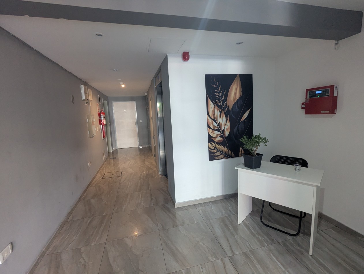 DOS AMBIENTES EN PISO 9 A UNA CUADRA DE J.B.JUSTO