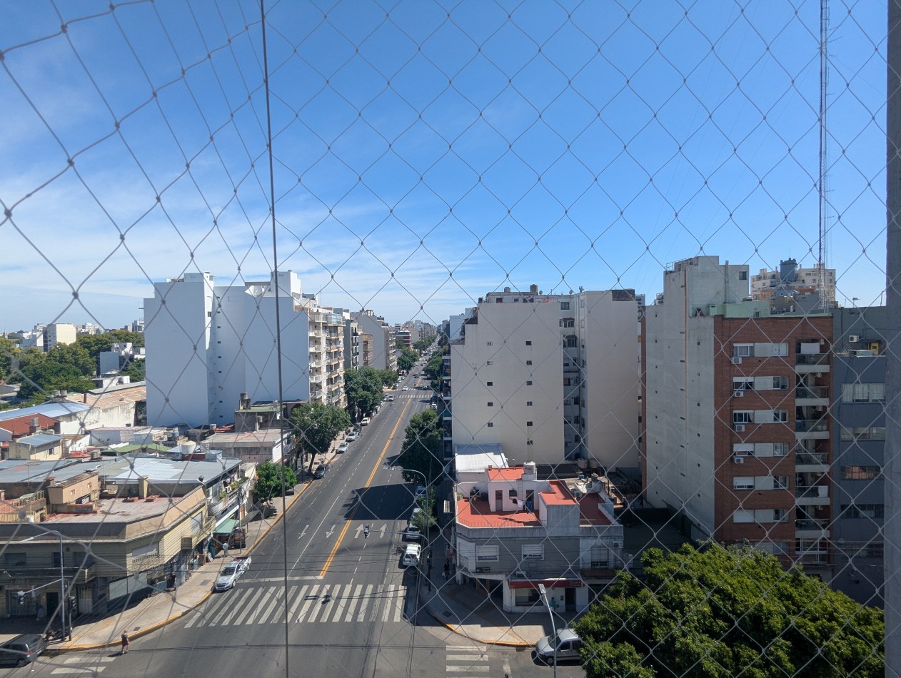 DOS AMBIENTES EN PISO 9 A UNA CUADRA DE J.B.JUSTO