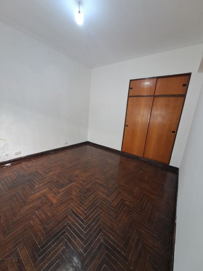 AMPLIO Y LUMINOSO PH 2 AMBIENTES CON DOS PATIOS