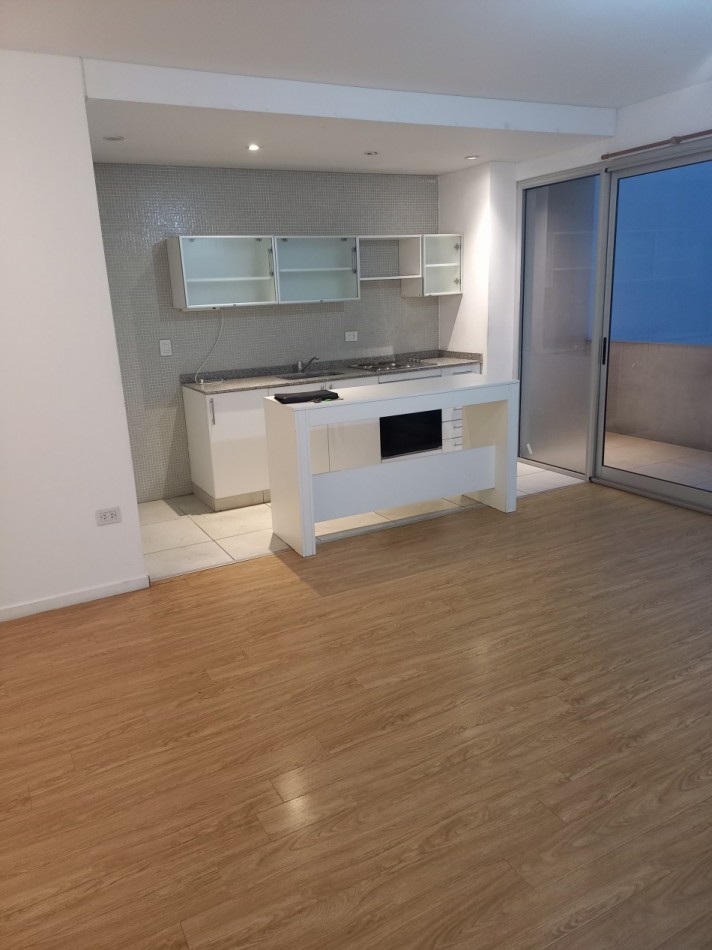  MAGNIFICO 2 AMB 1/2 EN ALQUILER -URQUIZA-!!!HERMOSO,AMPLIO,LUMINOSO!!!