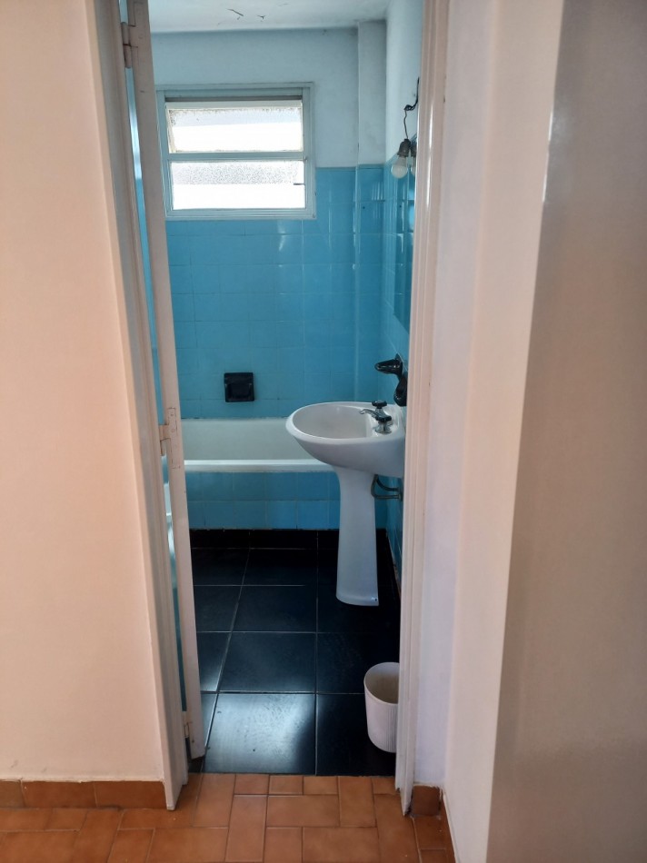 OPORTUNIDAD!!! ALQUILER  2 AMBIENTES SAN TELMO . LUMINOSO. ESPACIOSO. ZONA TURISTICA. !!!