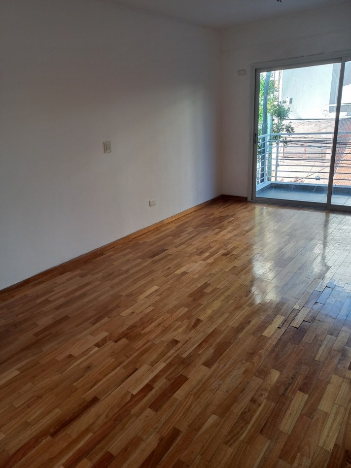  MAGNIFICO 2 AMB CON COCHERA  EN ALQUILER -CABALLITO-!!!HERMOSO  LUMINOSO!!!