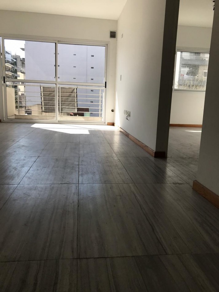 2 AMBIENTES MODERNO - BALCON AL FRENTE - MUY LUMINOSO