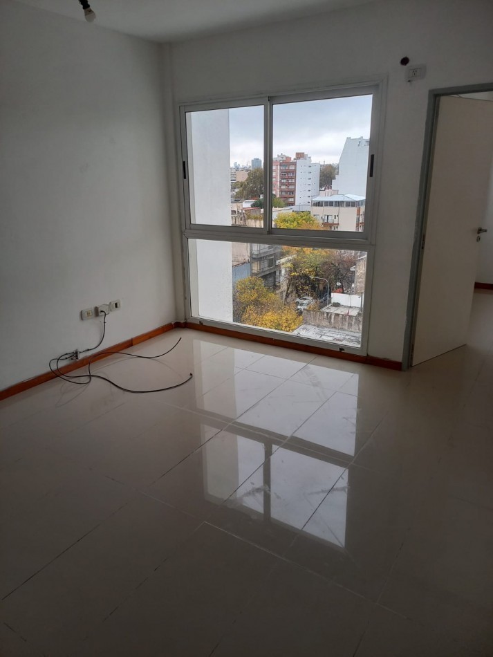 ALQUILER  2 AMB VILLA DEL PARQUE . LUMINOSO. ESPACIOSO. TRANQUILO SOBRE AVENIDA NAZCA CONTRAFRENTE. OPORTUNIDAD!!!