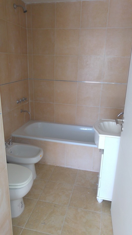 ALQUILER MONOAMBIENTE  EN FLORES-CERCA SUBTE -OPORTUNIDAD!!!