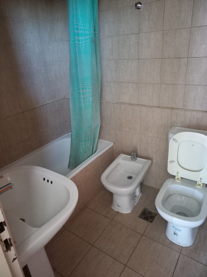  AMPLIO MONOAMBIENTE EN ALQUILER   EN PARQUE PATRICIOS-CERCA SUBTE H -OPORTUNIDAD!!!