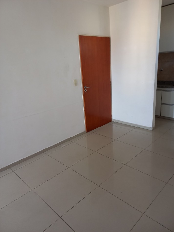  AMPLIO MONOAMBIENTE EN ALQUILER   EN PARQUE PATRICIOS-CERCA SUBTE H -OPORTUNIDAD!!!