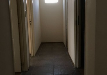 3 AMBIENTES - DOS BAÑOS EN EL CORAZON DE FLORES - PISO 3