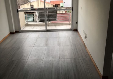 OPORTUNIDAD!! ALQUILER  2 AMBIENTES CON BALCON AL FRENTE-EXCELENTE ZONA Y ESTADO- ALQUILADA