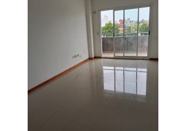 ALQUILER  MONOAMBIENTE VILLA DEL PARQUE . LUMINOSO. ESPACIOSO. SOBRE AVENIDA NAZCA . OPORTUNIDAD!!!