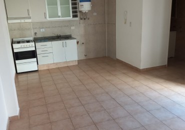 PH 2 AMBIENTES  PARQUE CHACABUCO  - MUY LUMINOSO - BAJAS EXPENSAS. OPORTUNIDAD!!!! RESERVADA